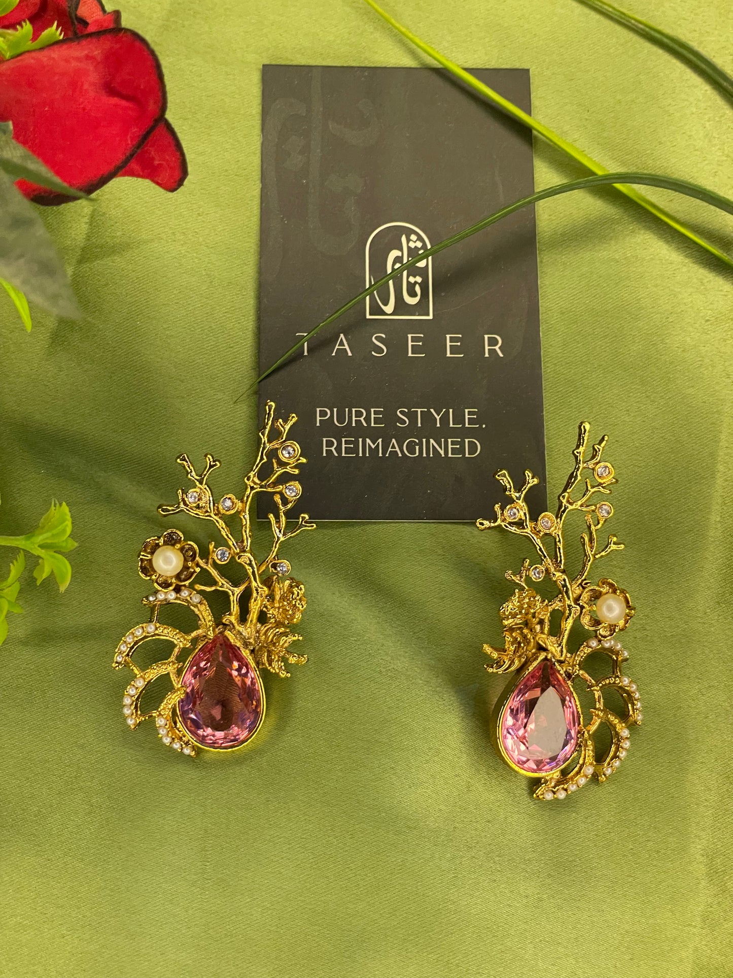 Earrings - Nature Love Stud - Pink