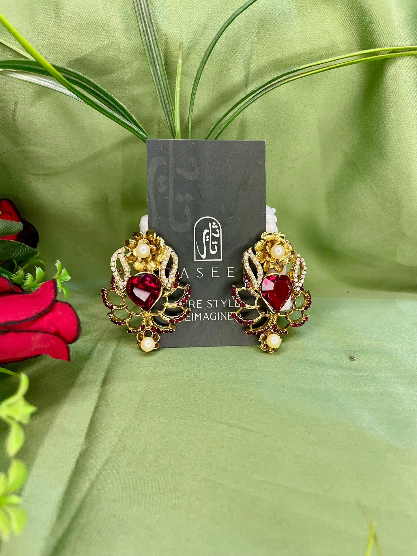 Earrings - Dreamy Studs - Red