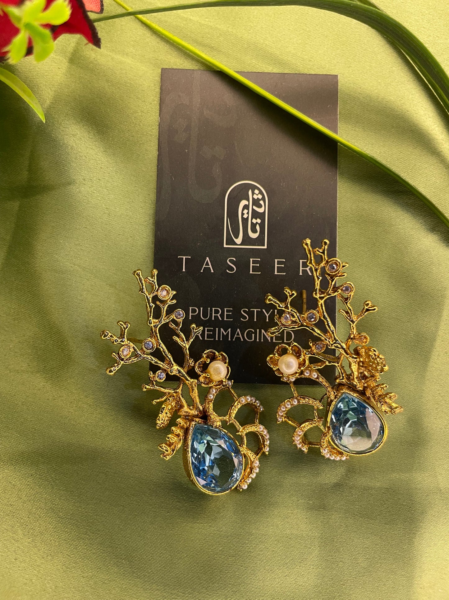 Earring - Nature Love Stud - Pale Blue