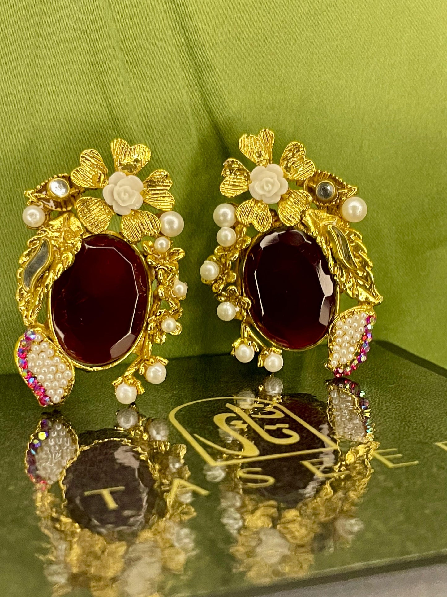 Earrings - Turkish Stones Ovl Floral Studs - Red Wine