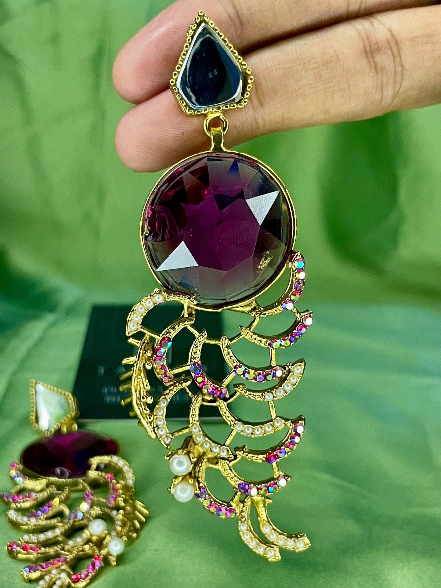 Earrings - Agate Moderate - Red